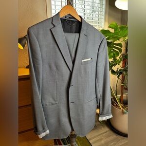 Zara Elegant Light Blue Micro-dot Slim-Fit Suit - Jacket 44R Pants 34R